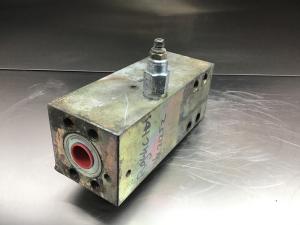 Liebherr Valve Distribution Block